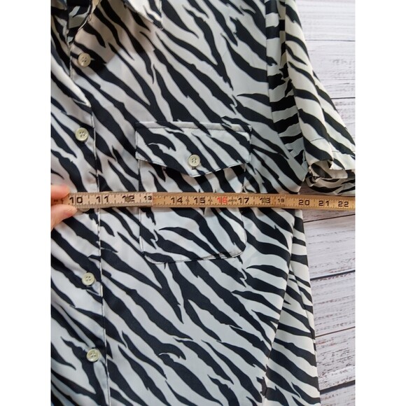 Truffles Blouse Women's Medium Zebra Print Short Sleeve Button Up Collared - Picture 7 of 7